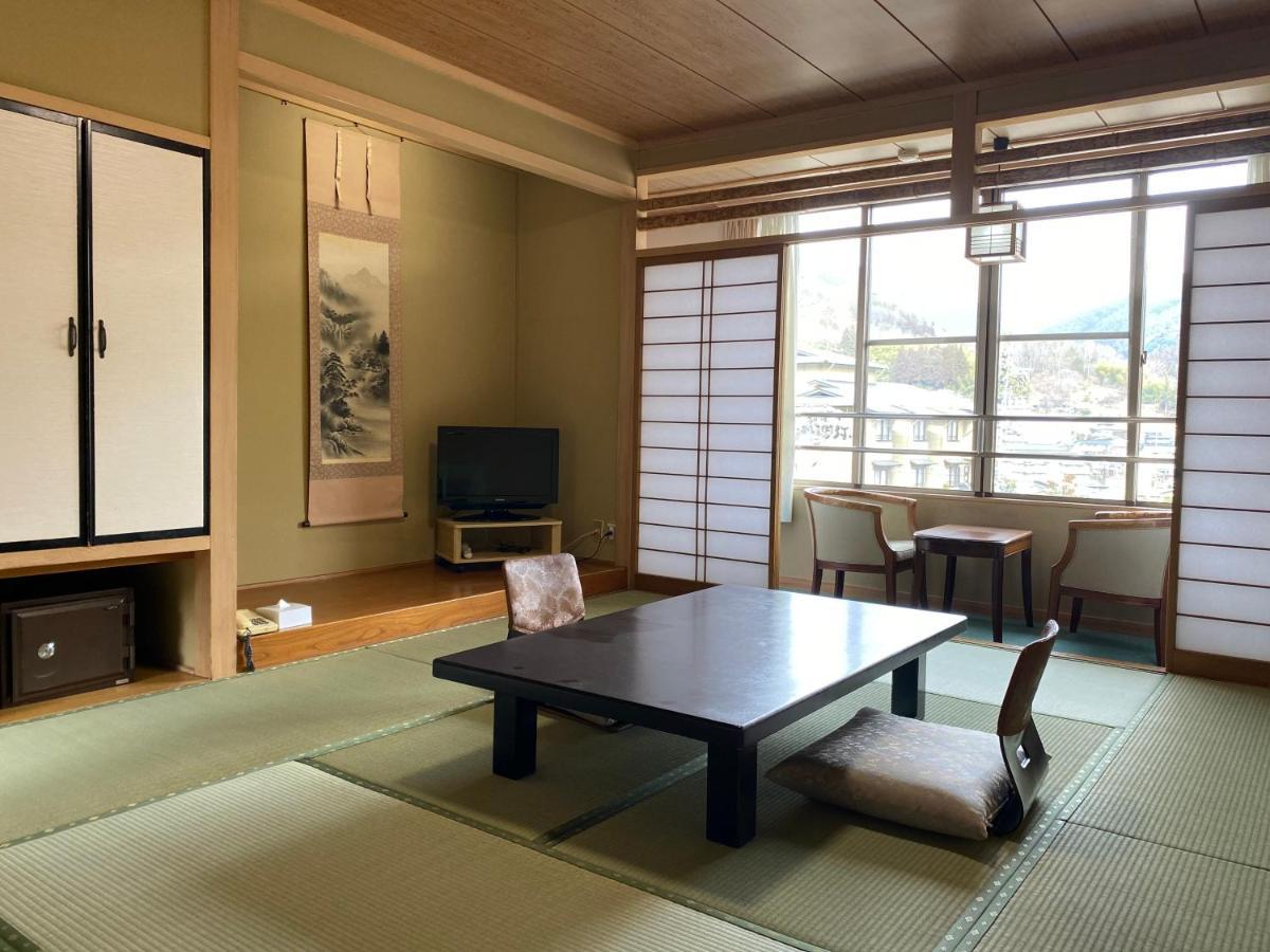 Hirugami No Mori Hotel Achi Luaran gambar