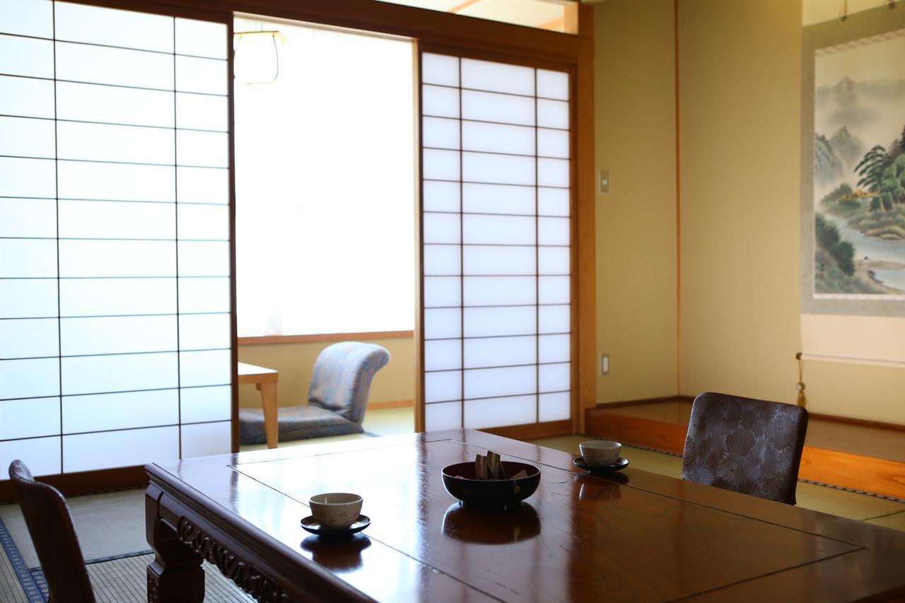Hirugami No Mori Hotel Achi Luaran gambar