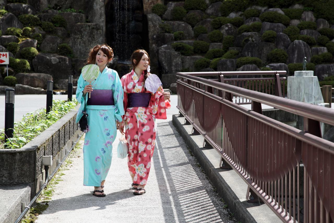 Hirugami No Mori Hotel Achi Luaran gambar